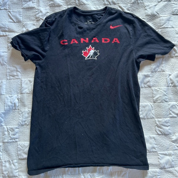 Team Canada Large T-Shirt - Picture 2 of 3